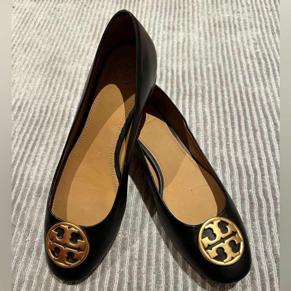 TORY BURCH BLACK/GOLD LOGO BENTON BALLET NAPPA LEATHER SIZE 9